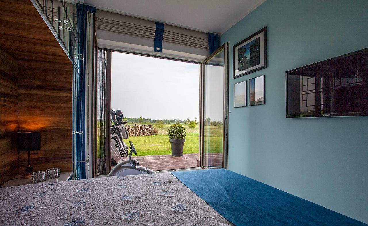 Golf Apartament W Sobieniach Sobienie Jeziory Exterior foto